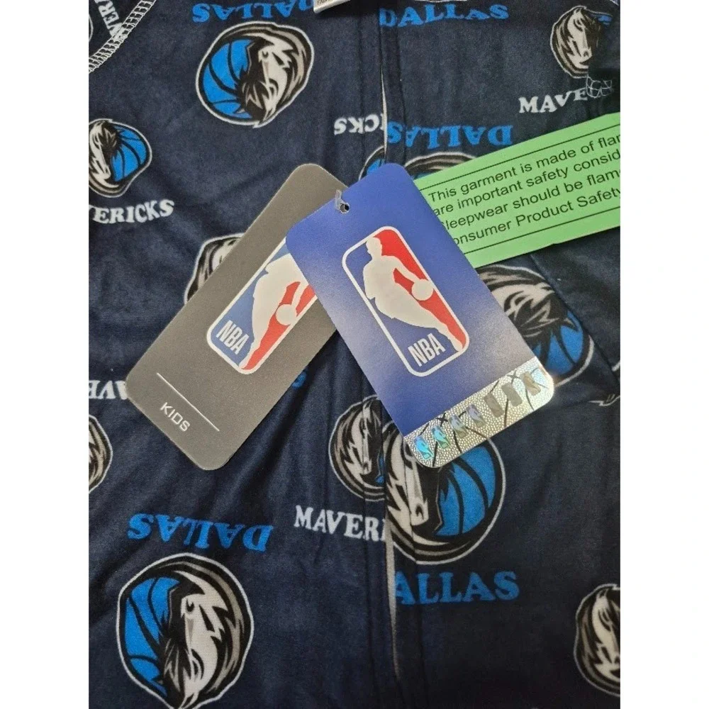 Dallas Mavericks Infant Team Raglan Full-Zip Sleeper -One Piece  Navy NEW 12M